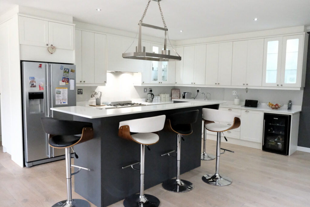 Two-Tone-Island-With-White-Engineered-Stone