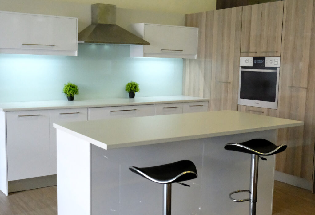 White-high-gloss-island